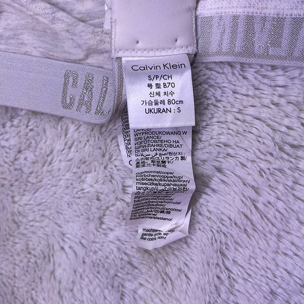 Calvin Klein Triangle Bralette size Small - Picture 3 of 4